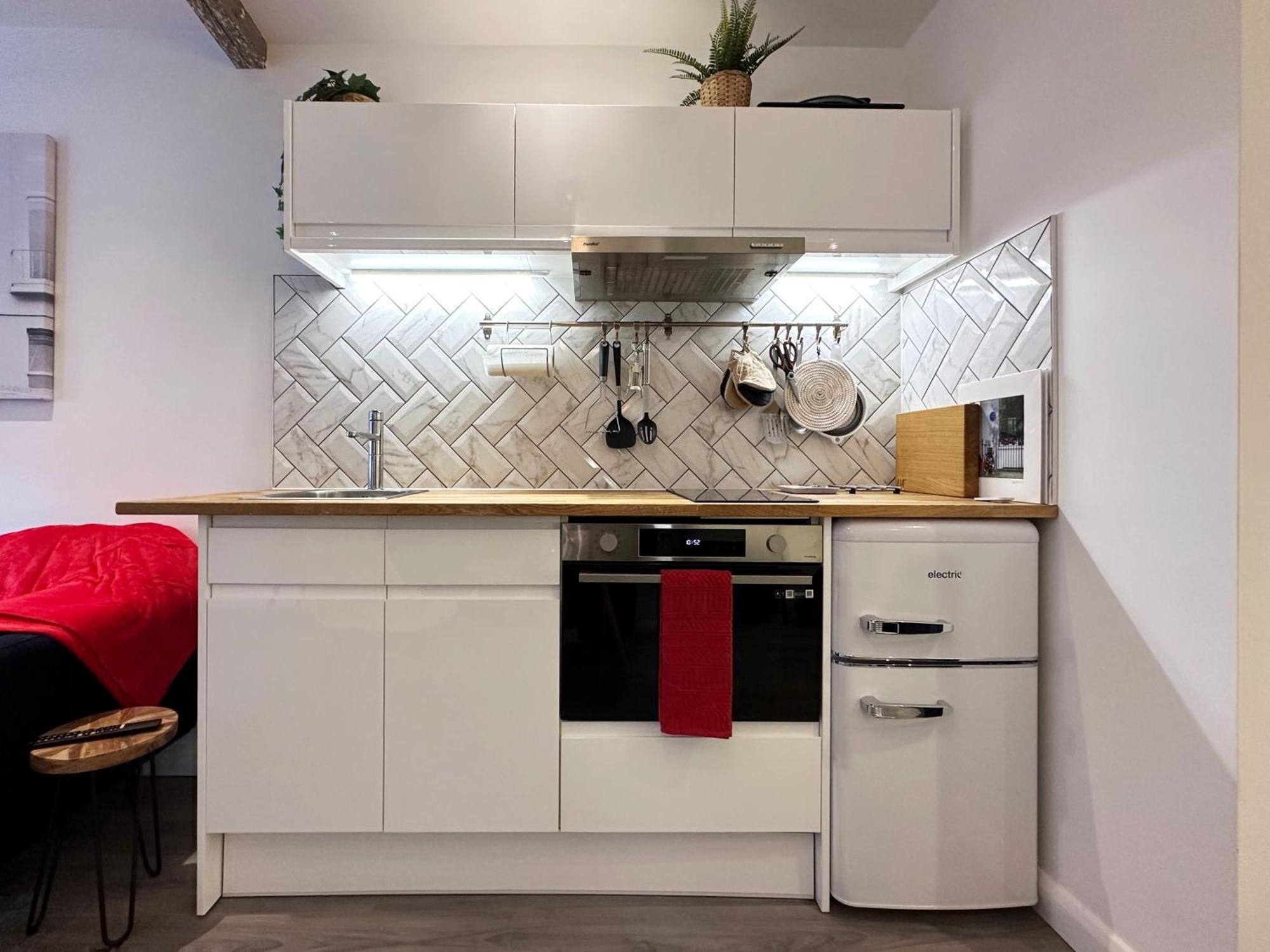 Kensington Studio Hosted By Airoperate Near Notting Hill - 1 Double Bed , 1 Sofa Bed, Ground Floor Apartment Via Private Entrance Лондон Екстериор снимка
