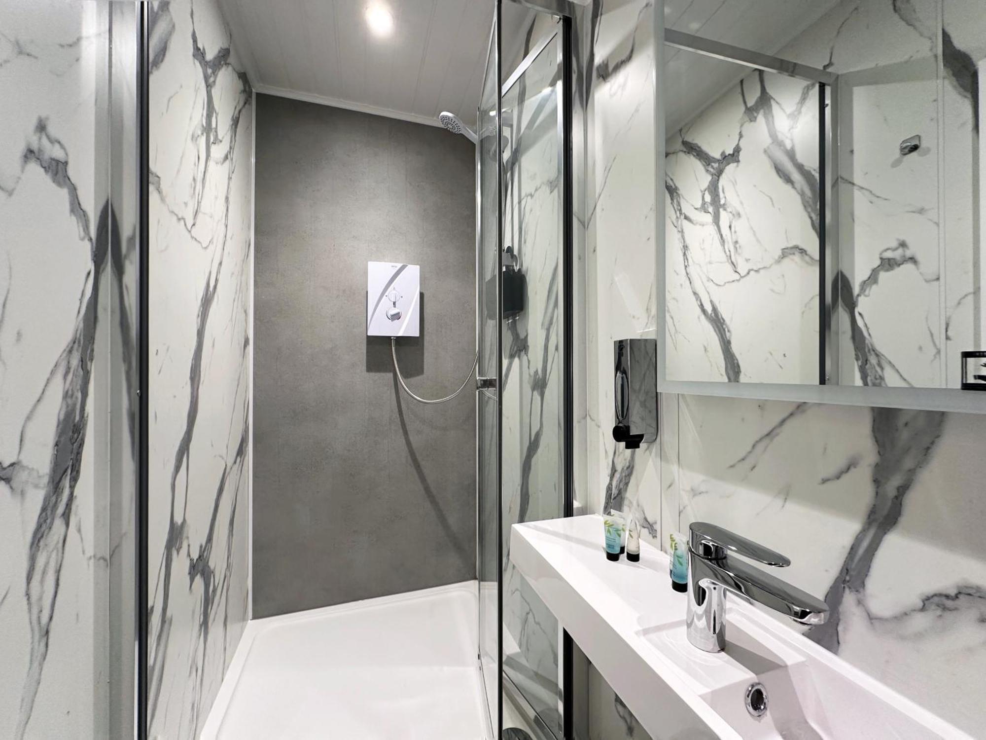 Kensington Studio Hosted By Airoperate Near Notting Hill - 1 Double Bed , 1 Sofa Bed, Ground Floor Apartment Via Private Entrance Лондон Екстериор снимка
