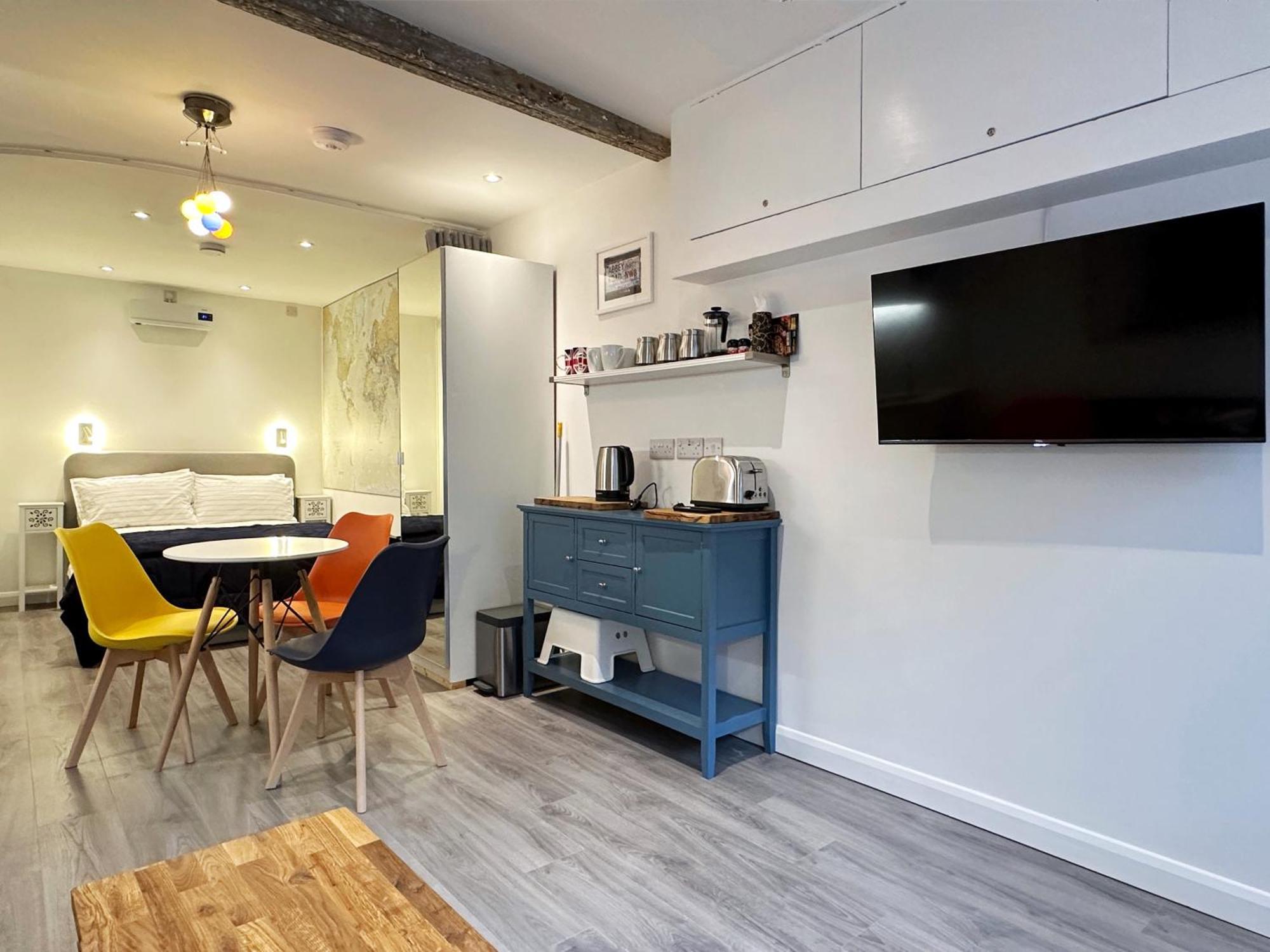 Kensington Studio Hosted By Airoperate Near Notting Hill - 1 Double Bed , 1 Sofa Bed, Ground Floor Apartment Via Private Entrance Лондон Екстериор снимка